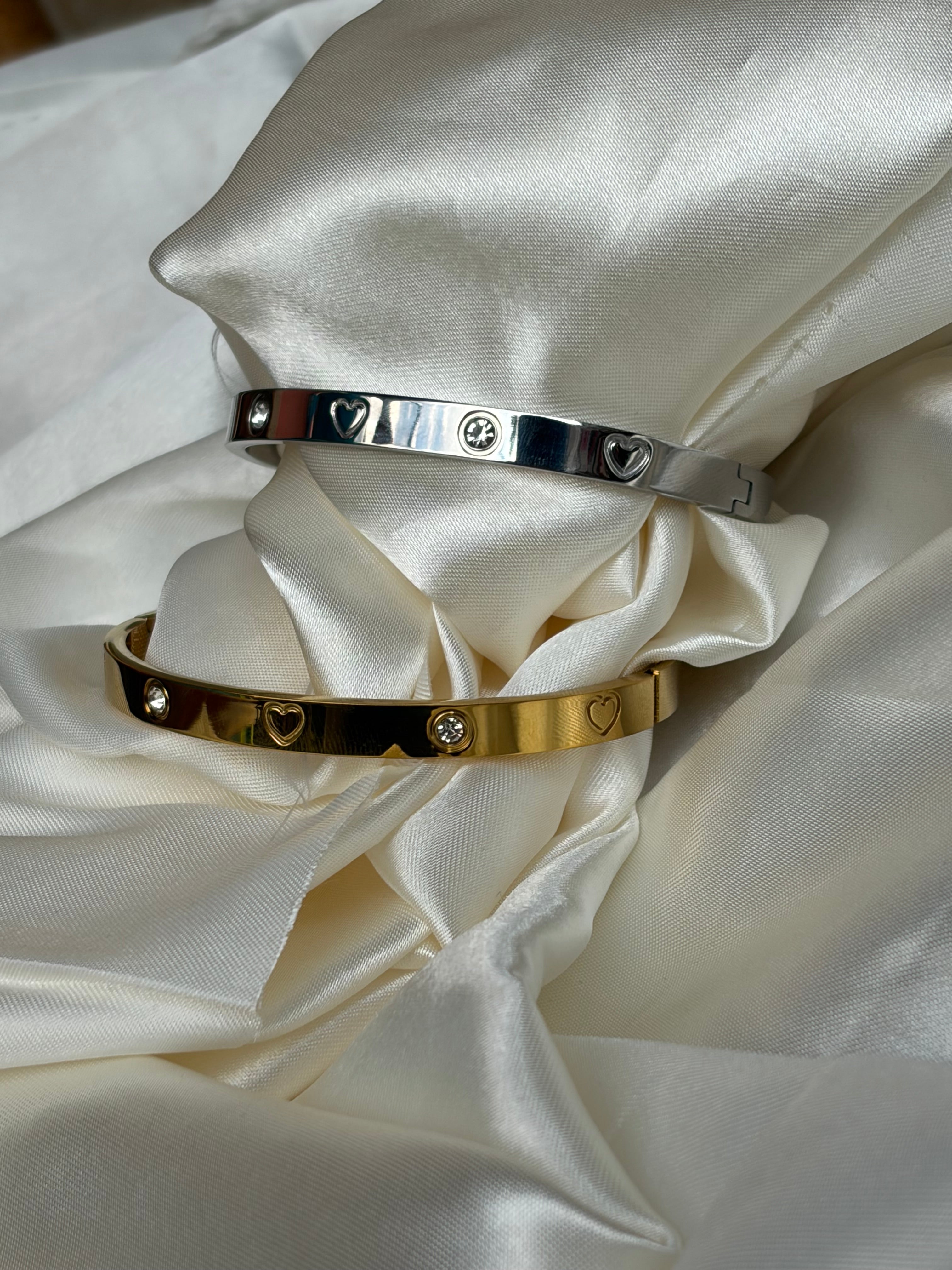 ✨Χειροπέδα με Ζιργκόν και καρδιές