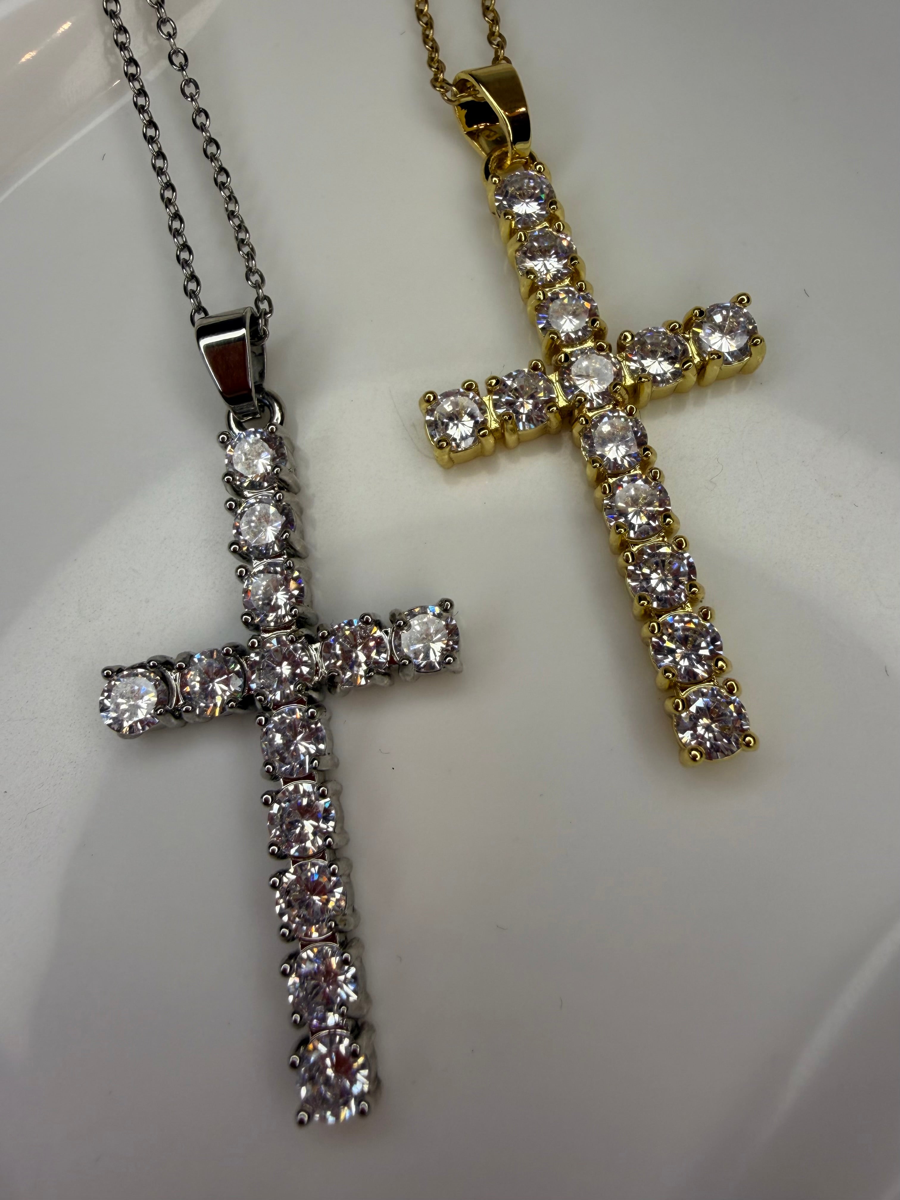 Ατσάλινος Σταυρός με Πέτρες Ζιργκόν