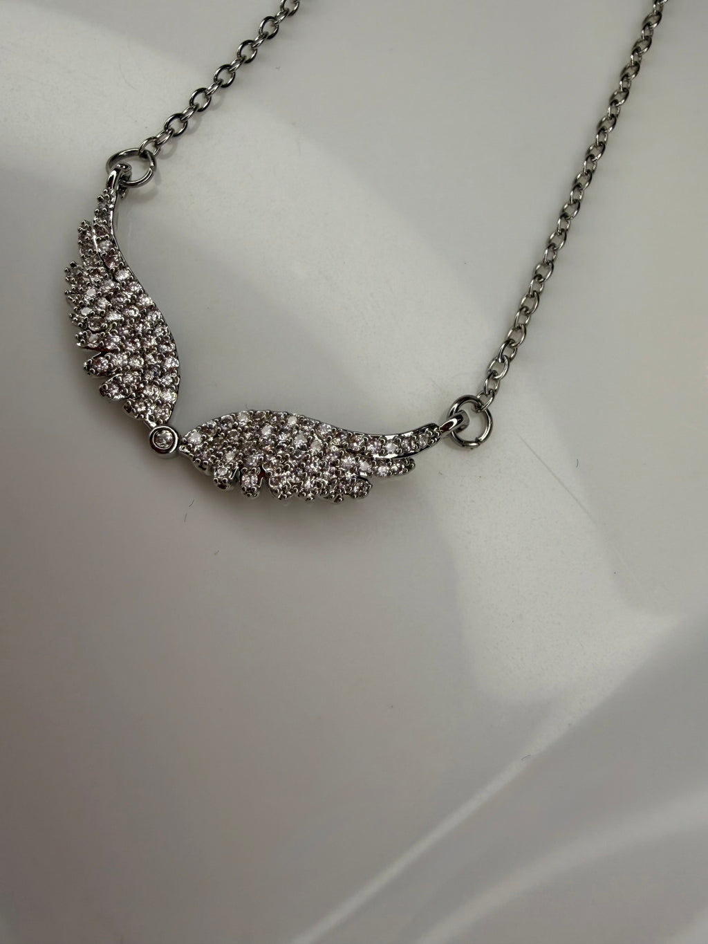 Ατσάλινο Κολιέ Φτερά Αγγέλου με Πέτρες Ζιργκόν